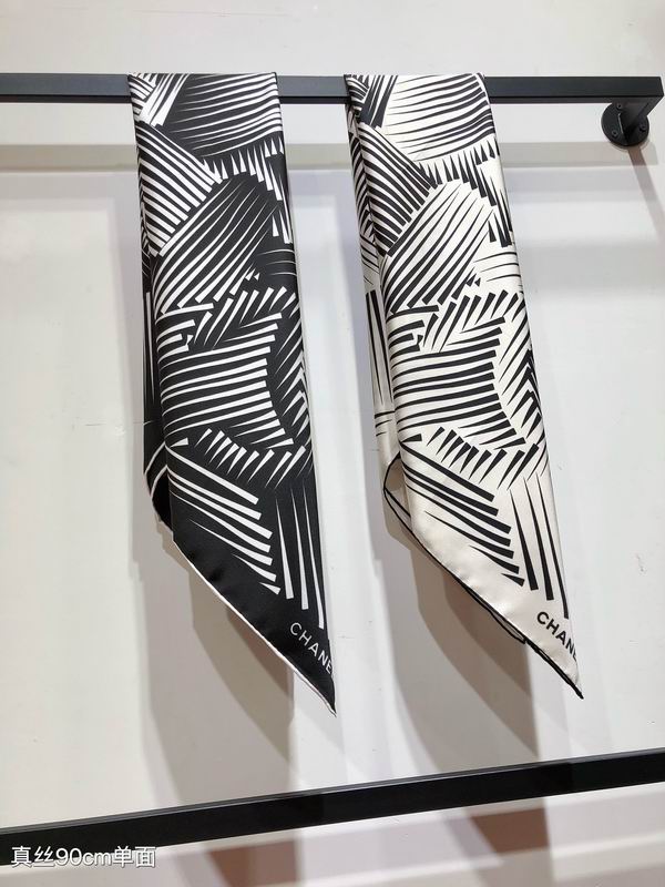 Chanel silk scarf 90X90cm E (8)