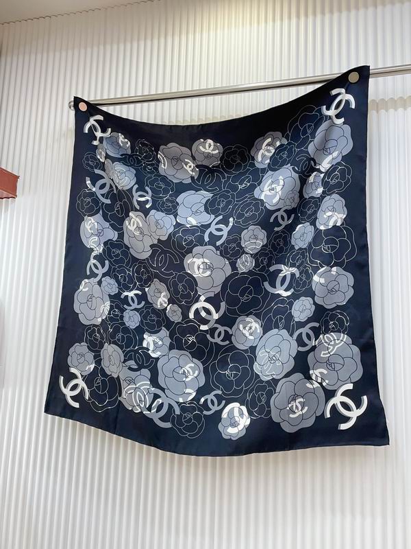 Chanel silk scarf 90X90cm E (8)
