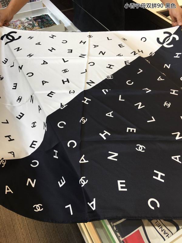 Chanel silk scarf 90X90cm E (8)