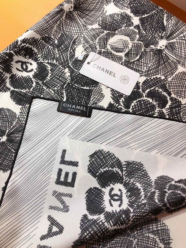 Chanel silk scarf 90X90cm E (9)