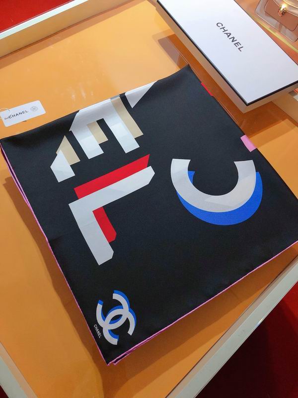 Chanel silk scarf 90X90cm E (9)