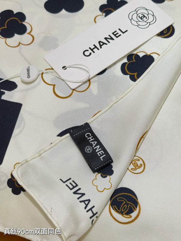 Chanel silk scarf 90X90cm E06 (4)