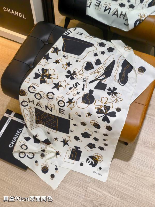 Chanel silk scarf 90X90cm E06 (6)