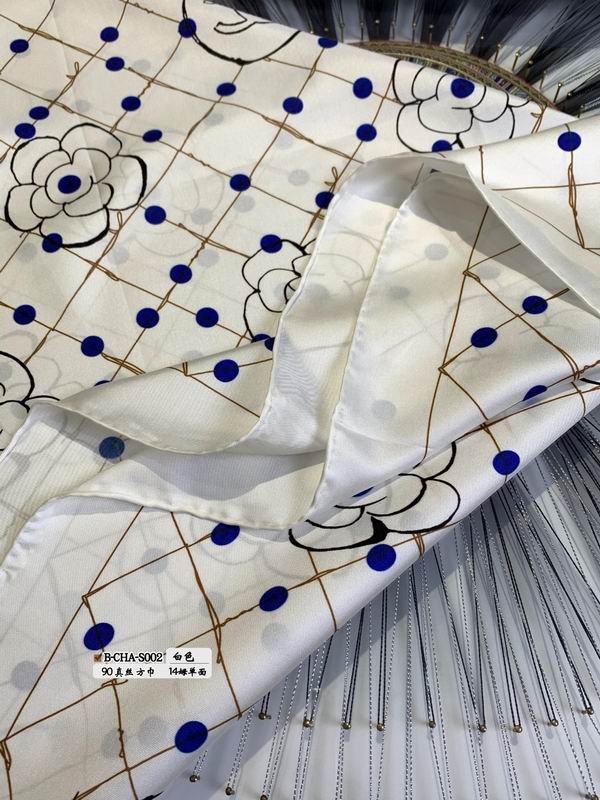 Chanel silk scarf 90X90cmE (3)