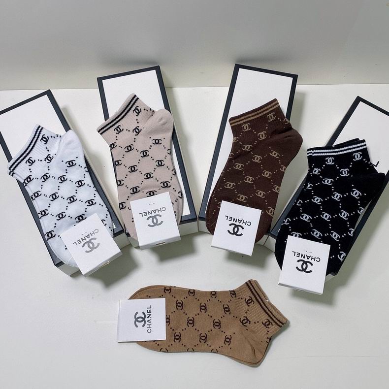Chanel socks (4)