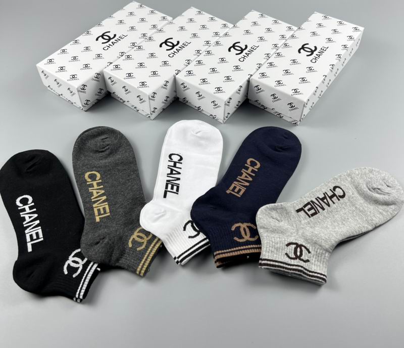 Chanel socks (4)