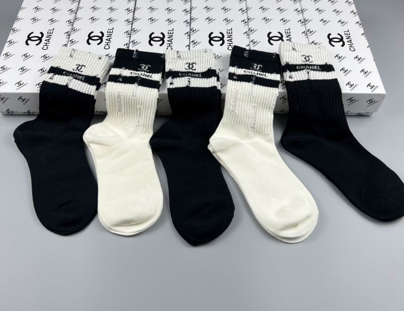 Chanel socks (5)