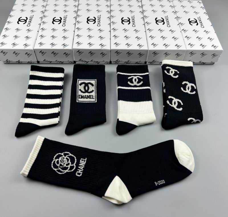 Chanel socks (8)