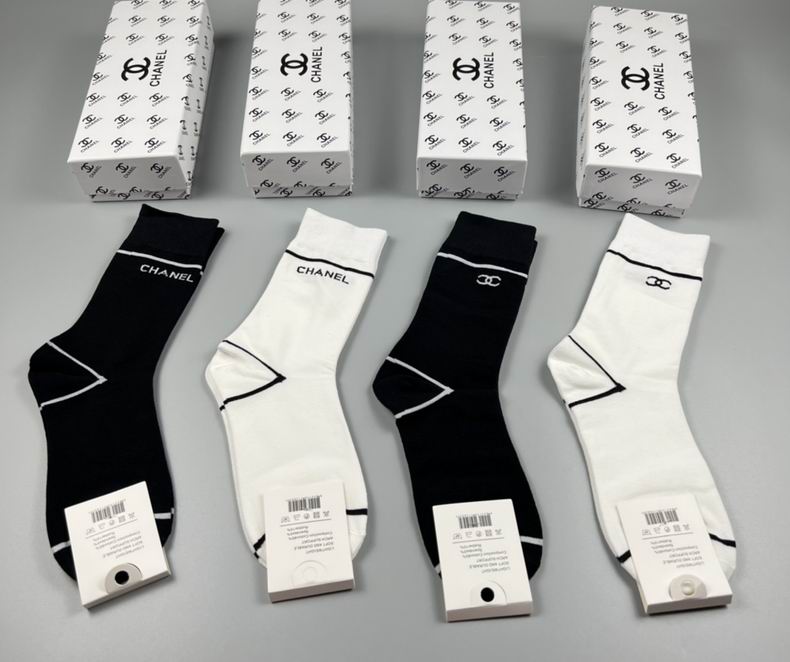 Chanel socks  (1)