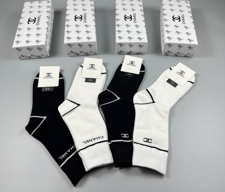 Chanel socks  (3)