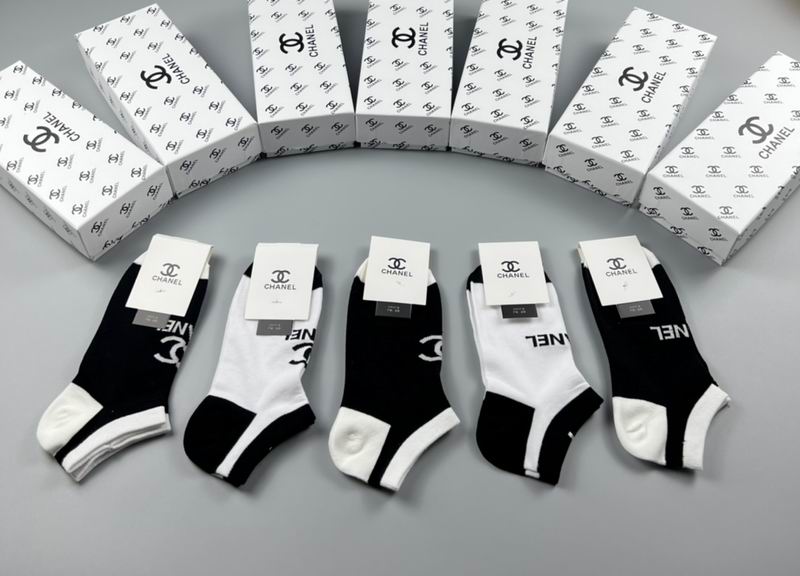 Chanel socks  (3)