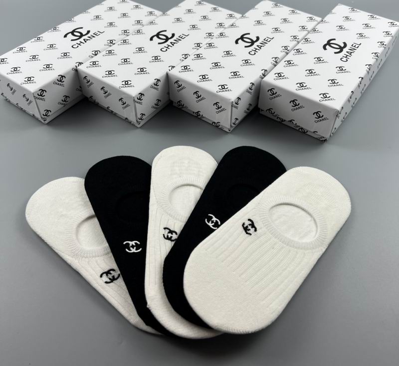 Chanel socks  (3)