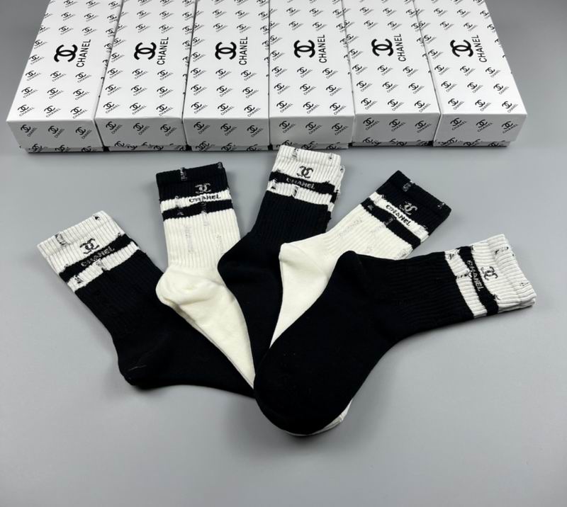 Chanel socks  (3)