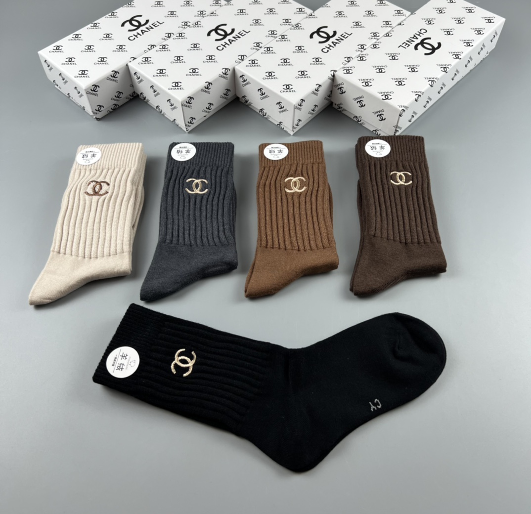 Chanel socks  (8)