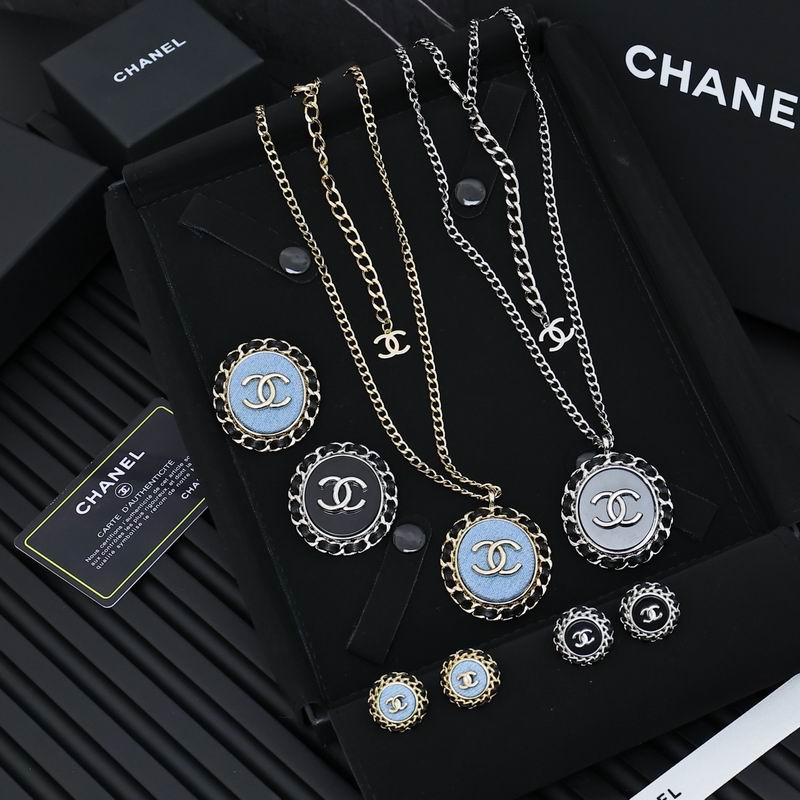 Chanel suits 05yxh01 (1)