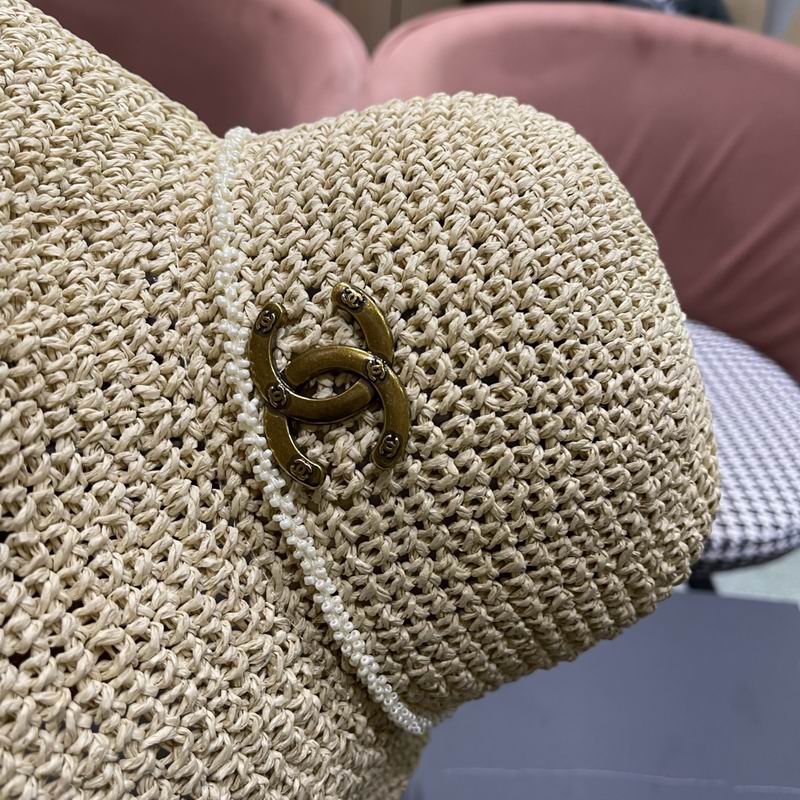 Chanel top hat (306)