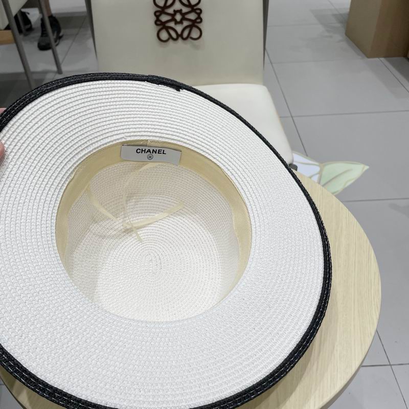 Chanel top hat (356)