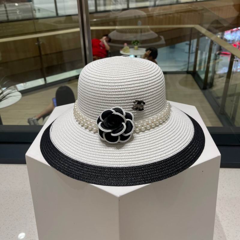 Chanel top hat (381)