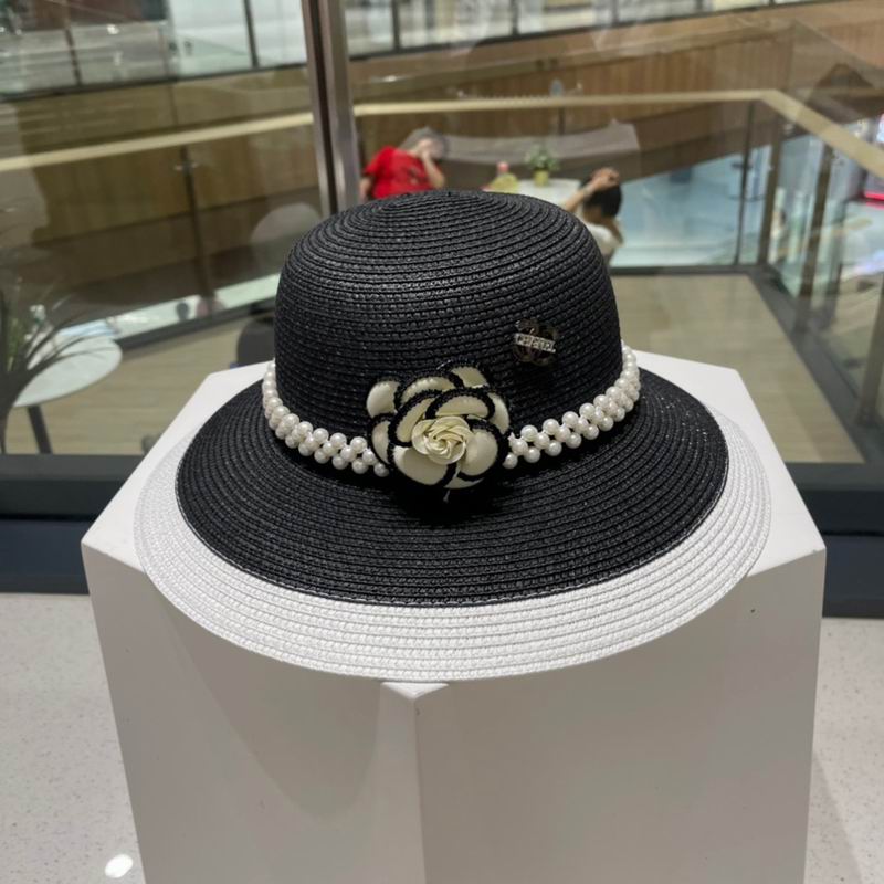 Chanel top hat (390)