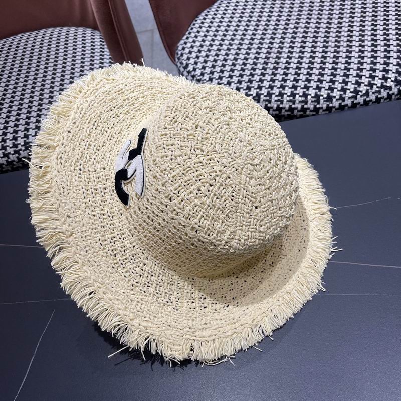 Chanel top hat (402)