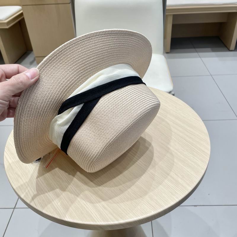 Chanel top hat (532)