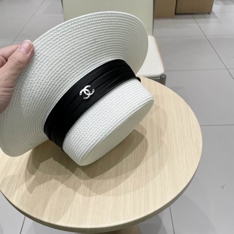 Chanel top hat (558)