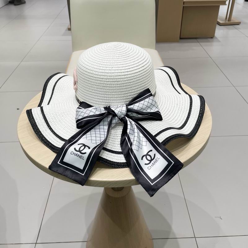 Chanel top hat (608)