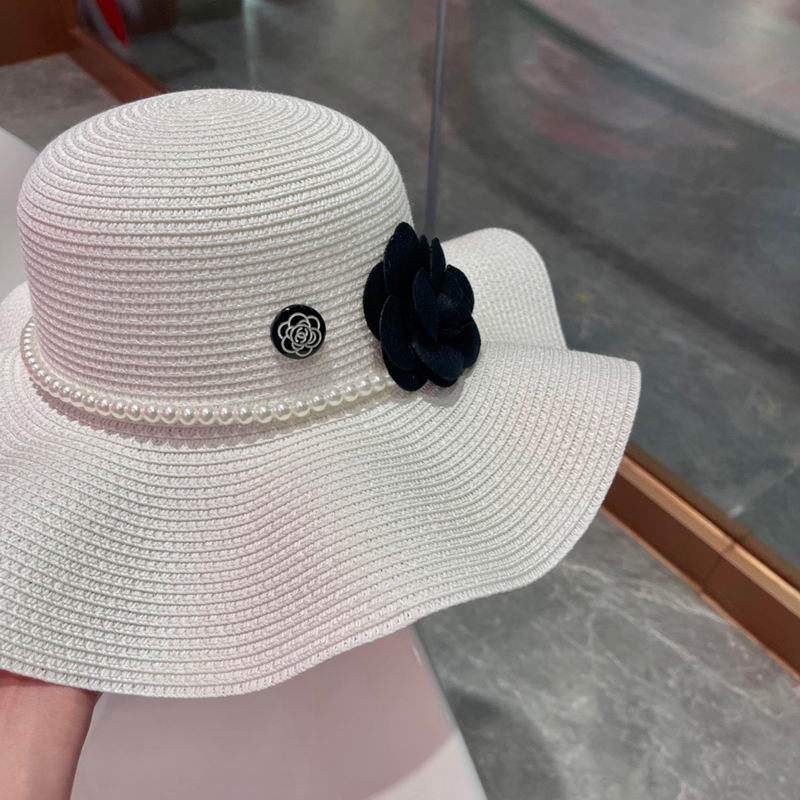 Chanel top hat (696)