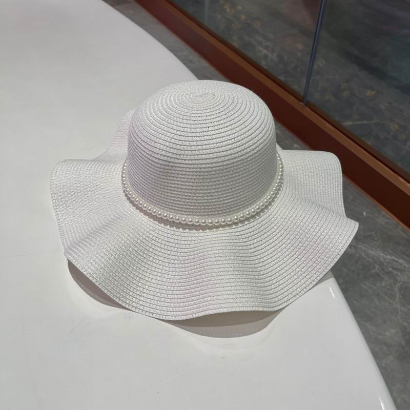 Chanel top hat (700)