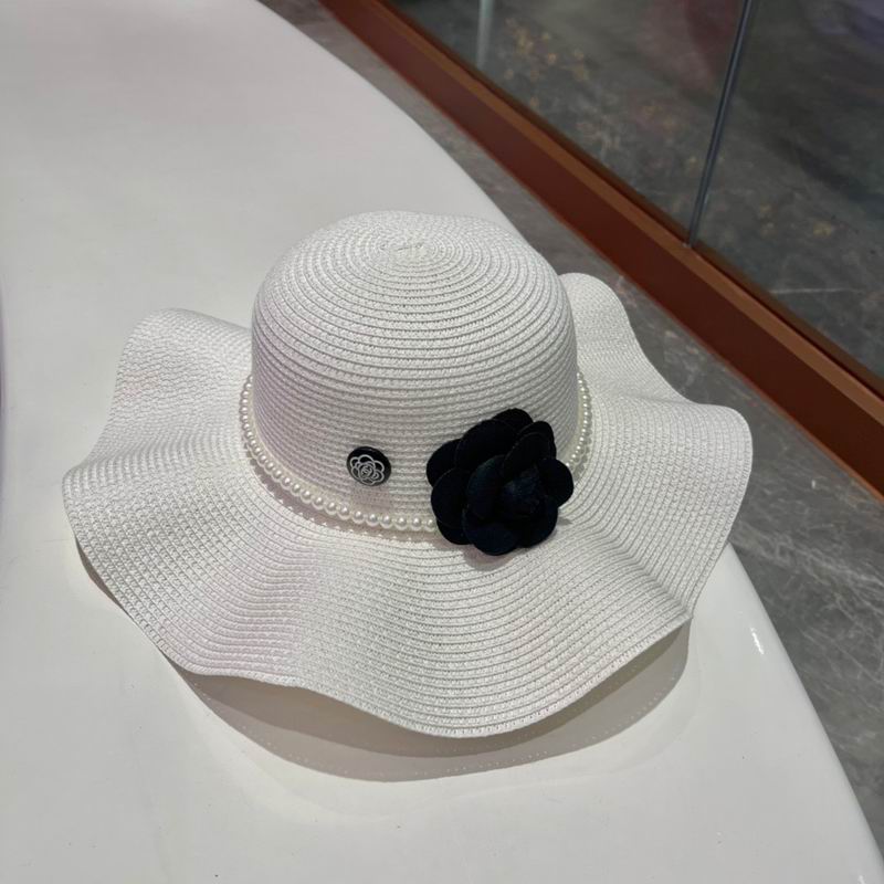 Chanel top hat (701)