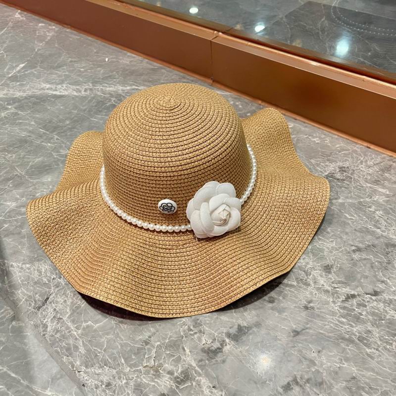 Chanel top hat (714)