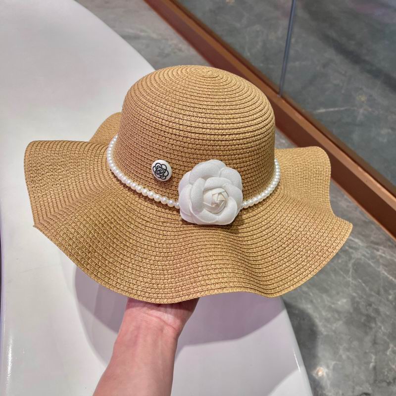 Chanel top hat (715)