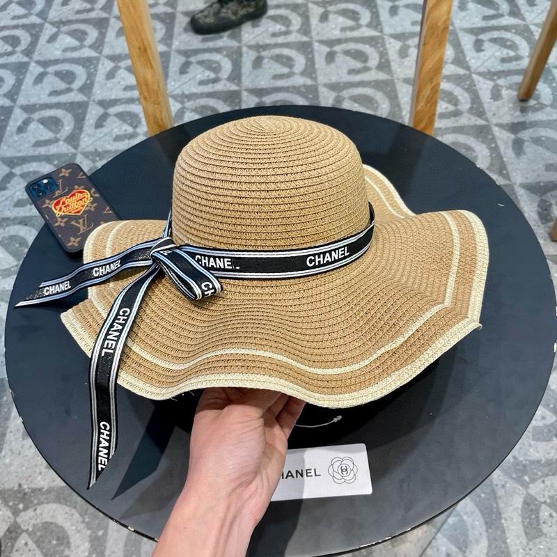 Chanel top hat (816)