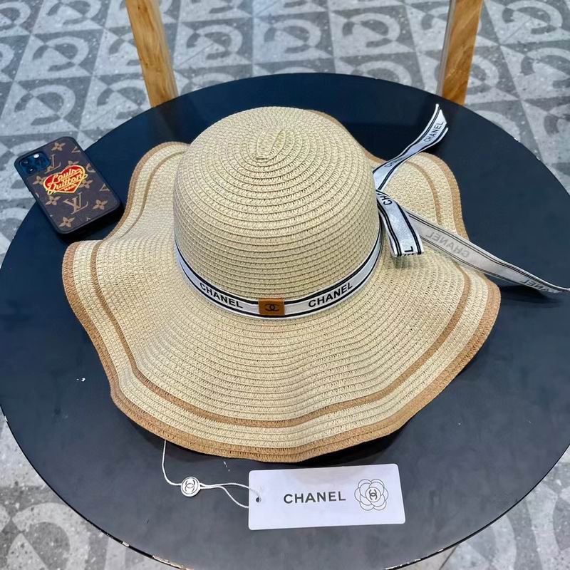 Chanel top hat (847)