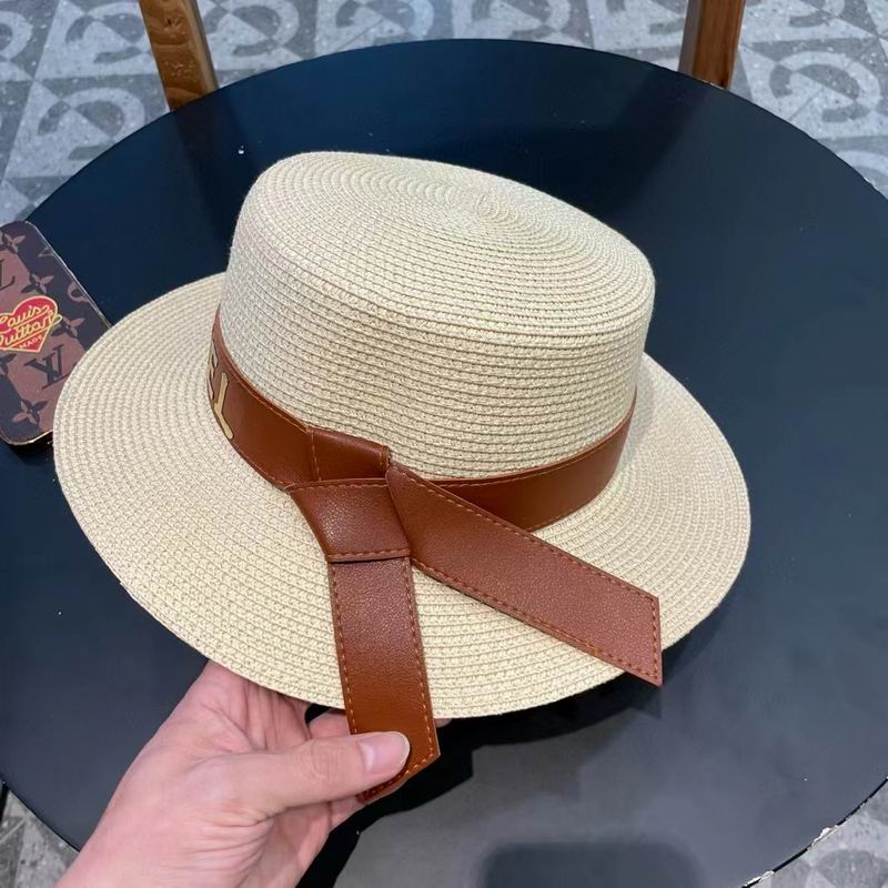 Chanel top hat (899)