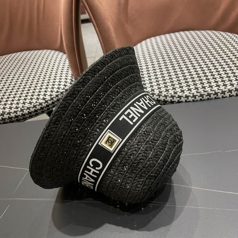 Chanel top hat (984)