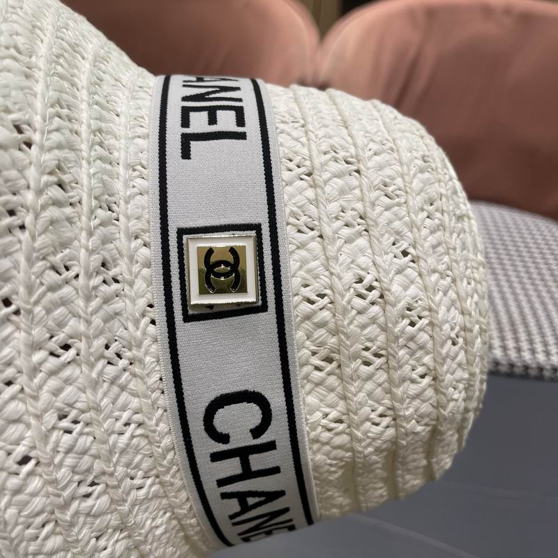 Chanel top hat (996)