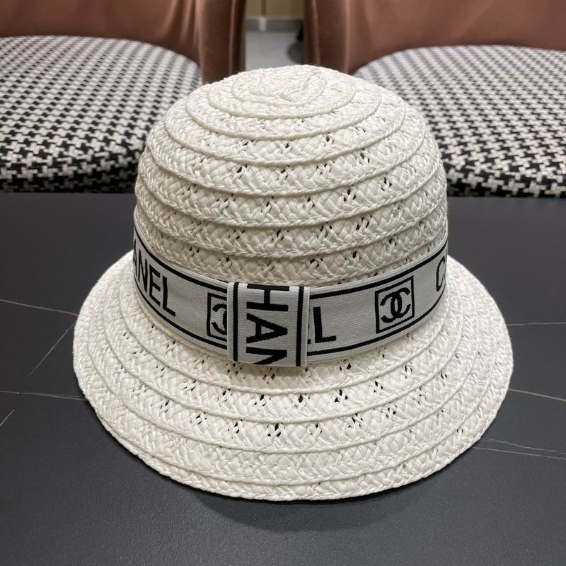 Chanel top hat (999)