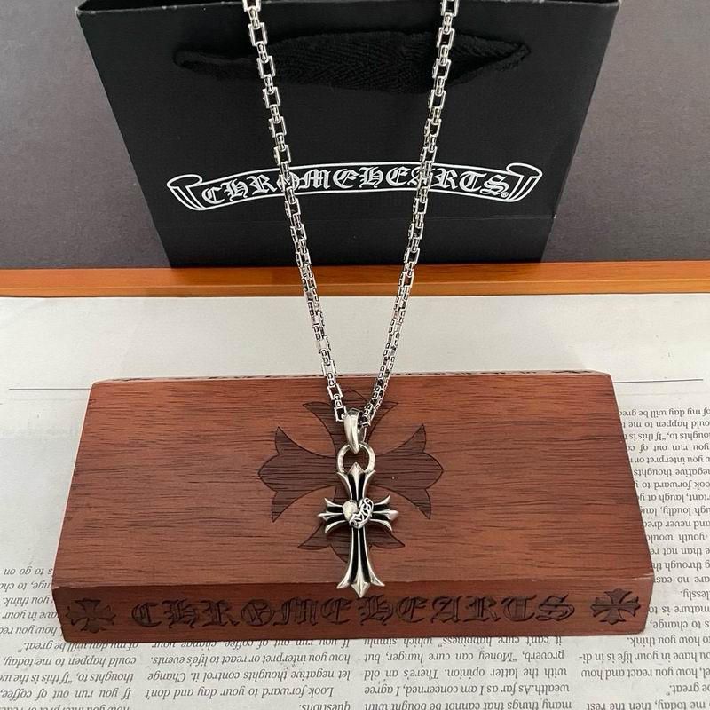 Chrome Hearts necklace 05yxh93 (1)