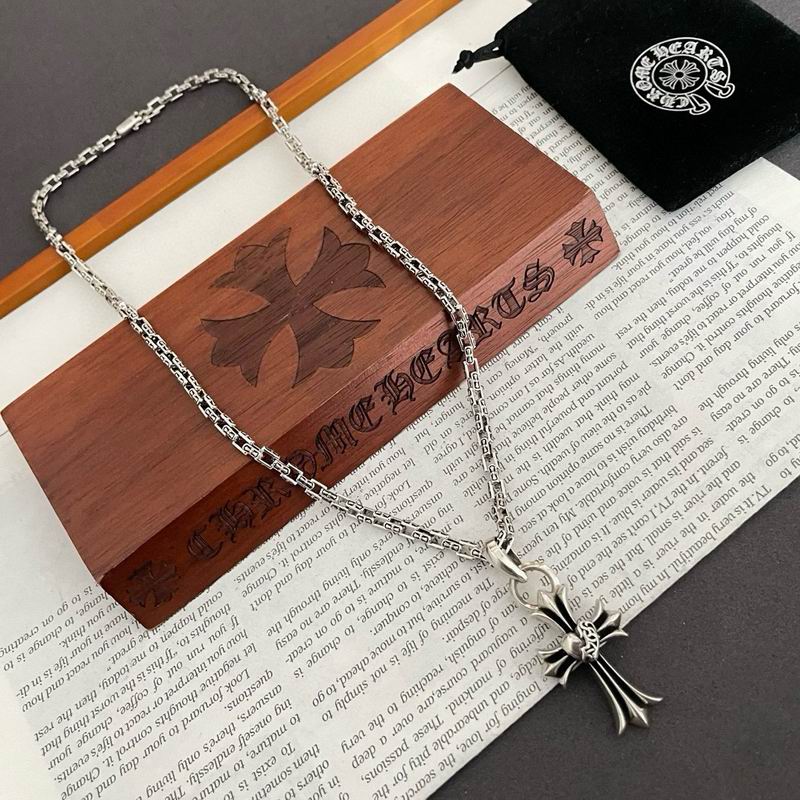 Chrome Hearts necklace 05yxh93 (5)