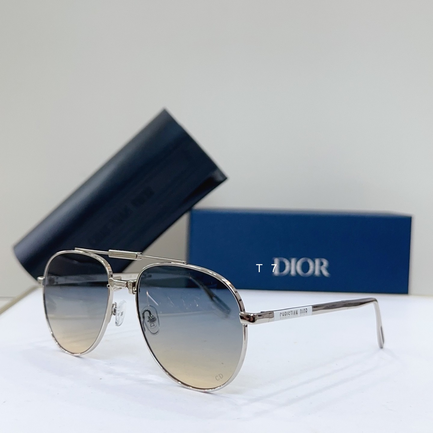 Dior Dior90A1U 58 18-145 G02