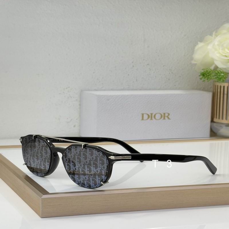 Dior 072301 c07