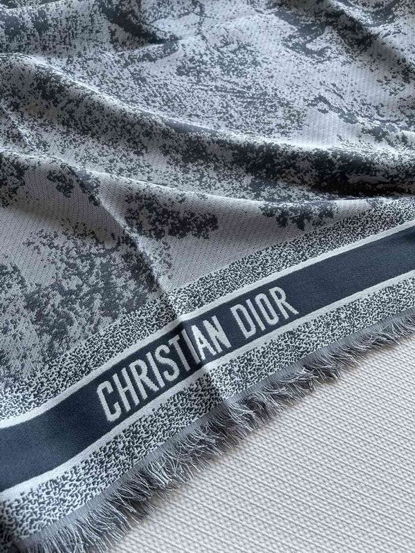 Dior 140X140cm 42%真丝42%羊毛16%棉 E (1)