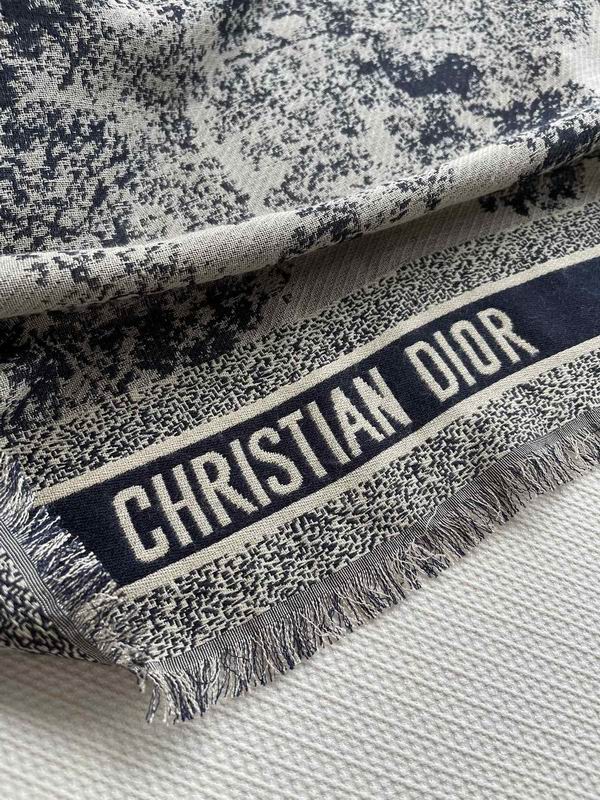 Dior 140X140cm 42%真丝42%羊毛16%棉 E (14)