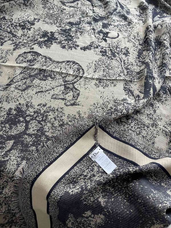 Dior 140X140cm 42%真丝42%羊毛16%棉 E (15)