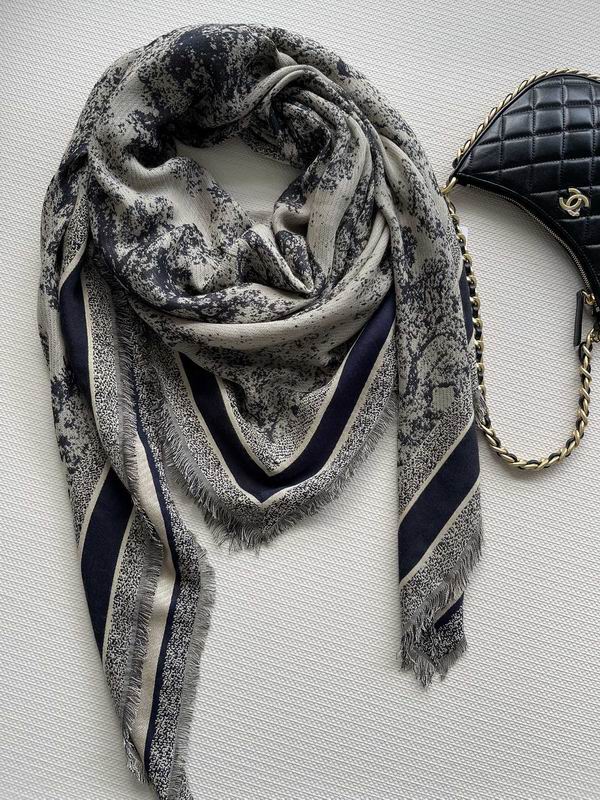 Dior 140X140cm 42%真丝42%羊毛16%棉 E (18)