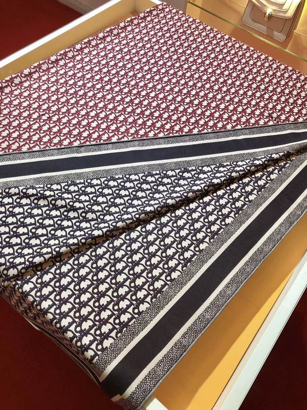 Dior 140X140cm 70%羊绒30%真丝 E (3)