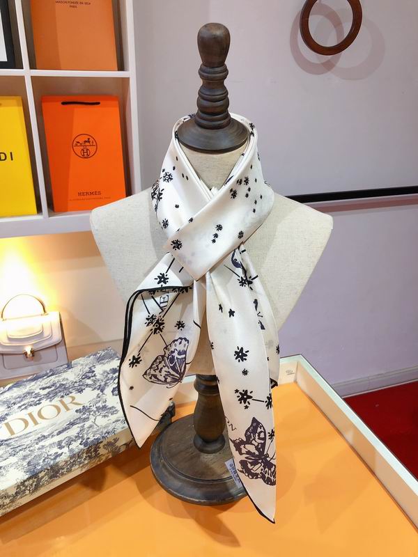 Dior 90X90cm 100 silk scarf E (1)