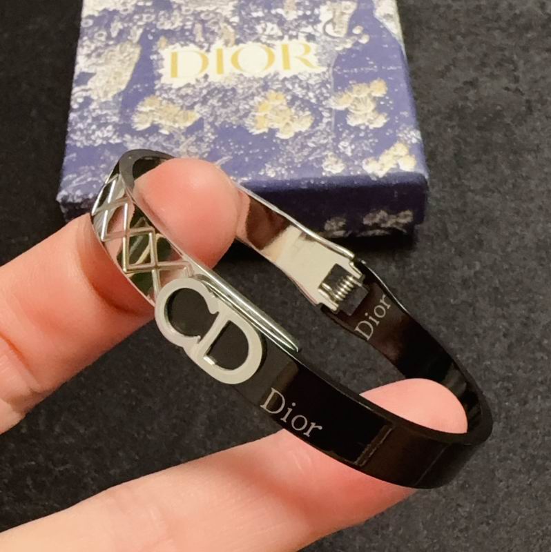 Dior Bracelet 05yxh31 (11)