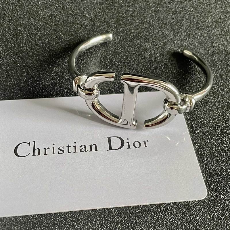 Dior Bracelet 05yxh39 (2)